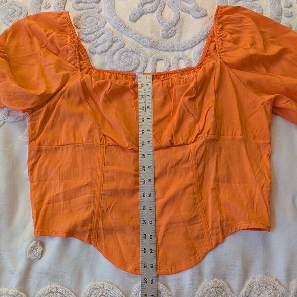 Find Me Plus 3X orange puff sleeve, faux corset, crop top blouse EUC - Picture 4 of 8
